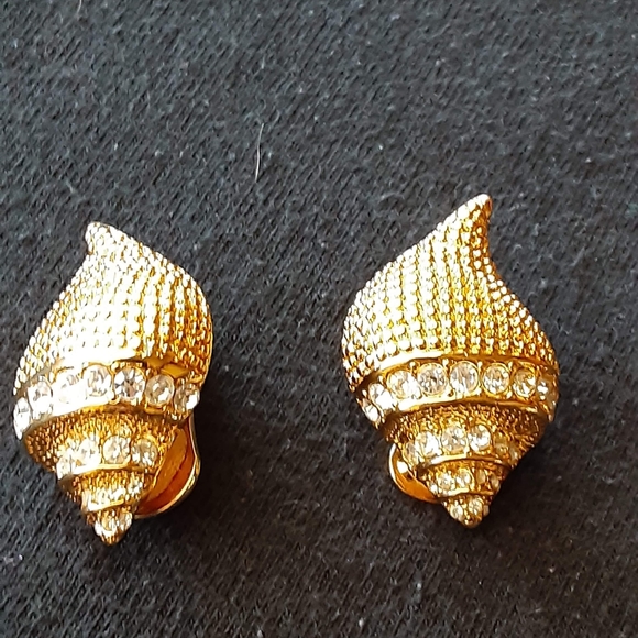 Vintage Gold Kenneth Jay Lane Conch Seashell Brooch & Earring JKL Jewelry Set - Picture 4 of 7